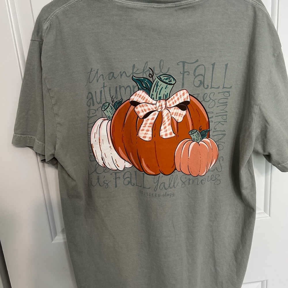 Comfort Colors Green Pumpkin Graphic Tee